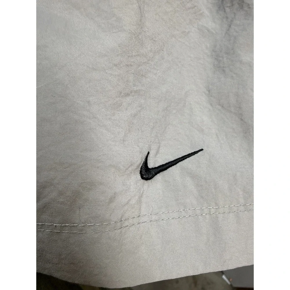 Nike Mens Swim Trunks Small Light Grey Athletic Board Shorts Mesh Lined Striped